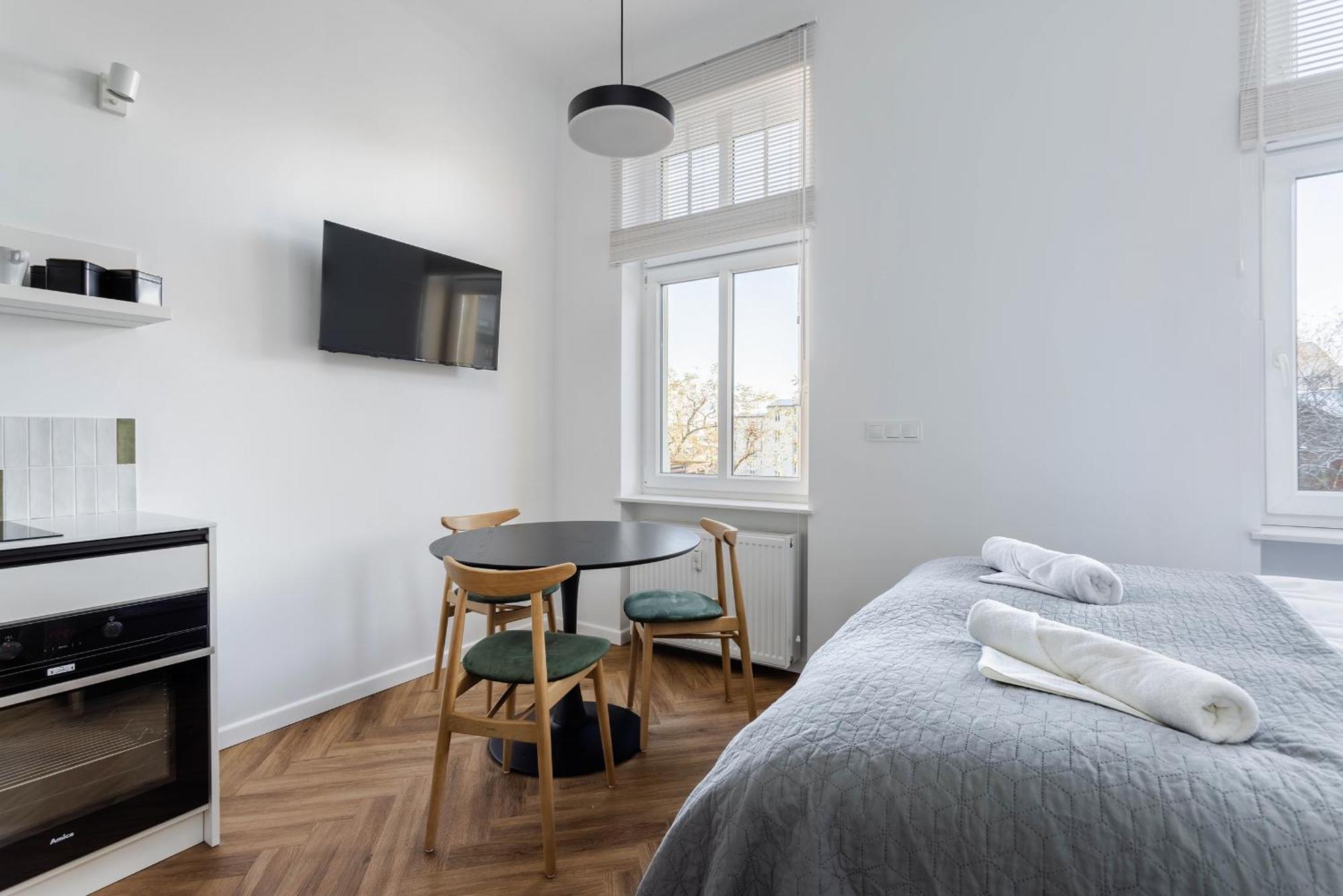 Przytulne I Komfortowe Studia Very Berry W Poznaniu By Noclegi Renters Eksteriør bilde