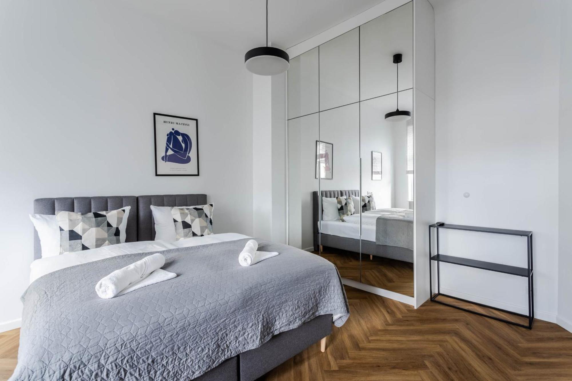 Przytulne I Komfortowe Studia Very Berry W Poznaniu By Noclegi Renters Eksteriør bilde
